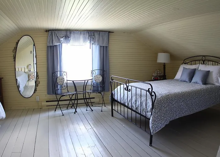 La Grange Aux Hiboux Gite Et Restaurant B&B